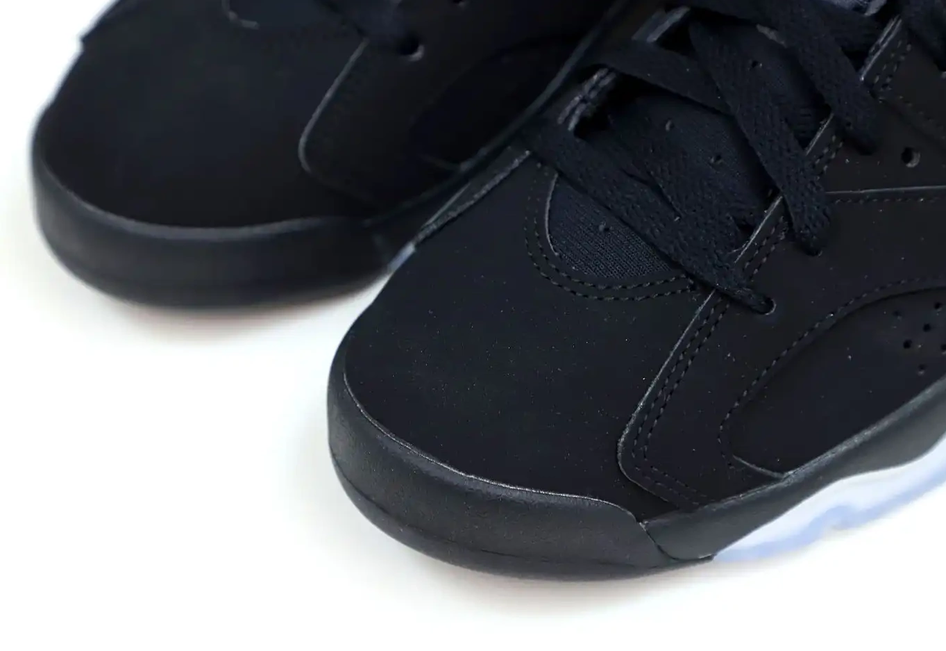 6 CHROME JORDAN AIR 0424